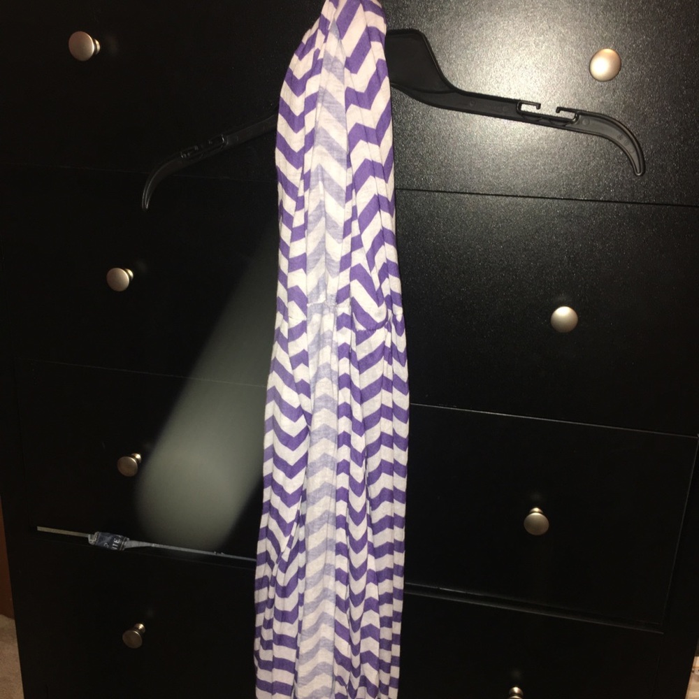 Chevron Infinity Scarf - Picture 3 of 3